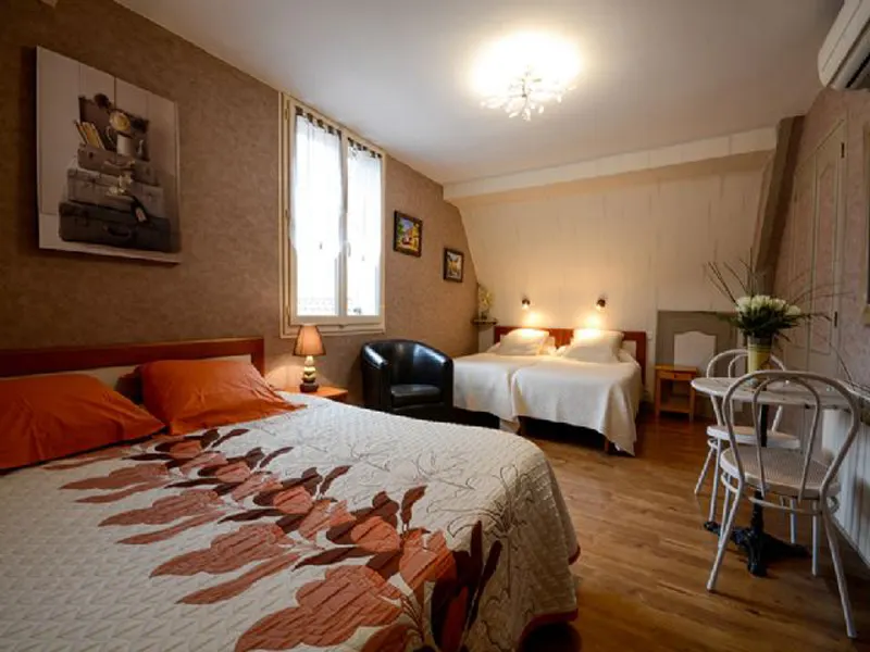 La Roseraie Vitrac Chambre d'hôtes
